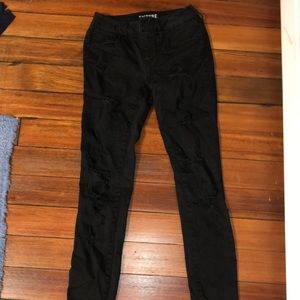 black ripped skinny jeans